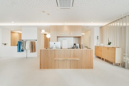 Image of the sleek and modern entrance area of Ukiyo Vienna.